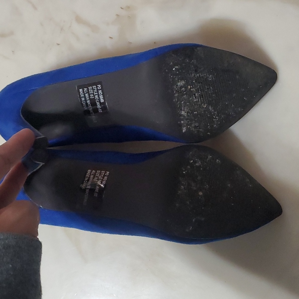 Pointed toe heels - Picture 4 of 4